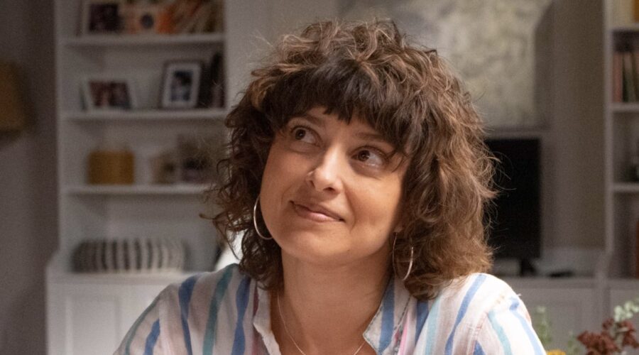 Aída De La Cruz (Elena) in una scena di “Un altro domani”. Credits: Mediaset