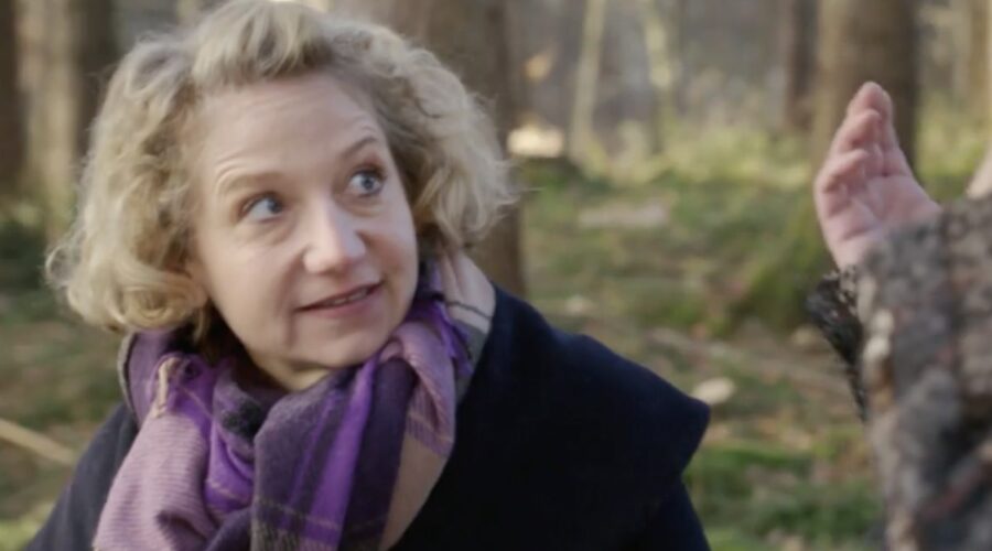 Bettina Schönefeld (Natalie Hünig) in un fotogramma di “Tempesta D'Amore”. Credits: Das Erste/Mediaset.