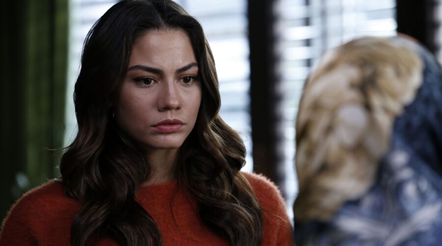 Demet Ozdemir in una scena di “My Home My Destiny” in onda da luglio 2023 su Canale 5. Credits: Mediaset