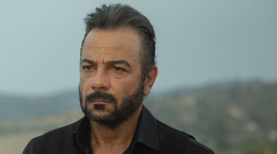 Kerem Alisik (Fekeli) in una scena di