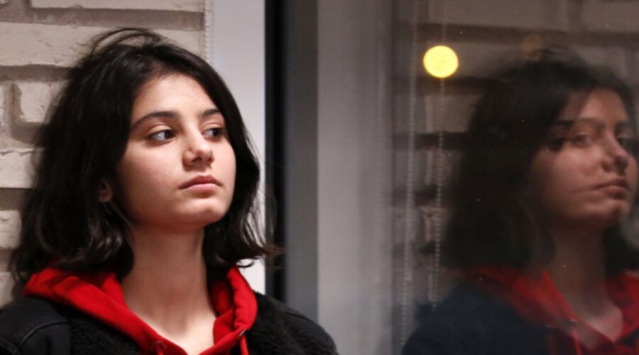 Helin Kandemir interpreta Kibrit in