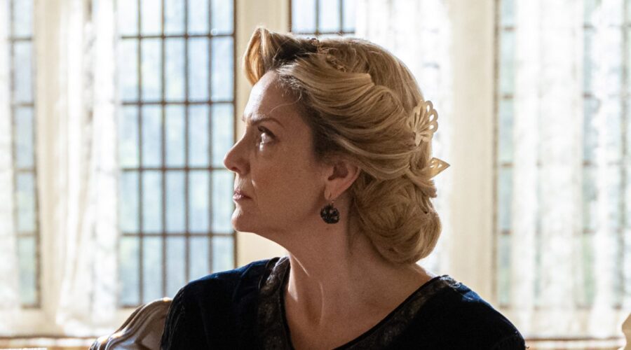 Eva Martín (Cruz Ezquerdo) in una scena de “La Promessa”. Credits: RTI Mediaset.