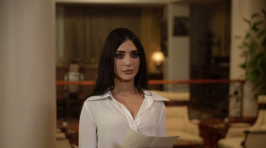 Melike İpek Yalova (Müjgan Hekimoğlu Akkaya) in una scena di