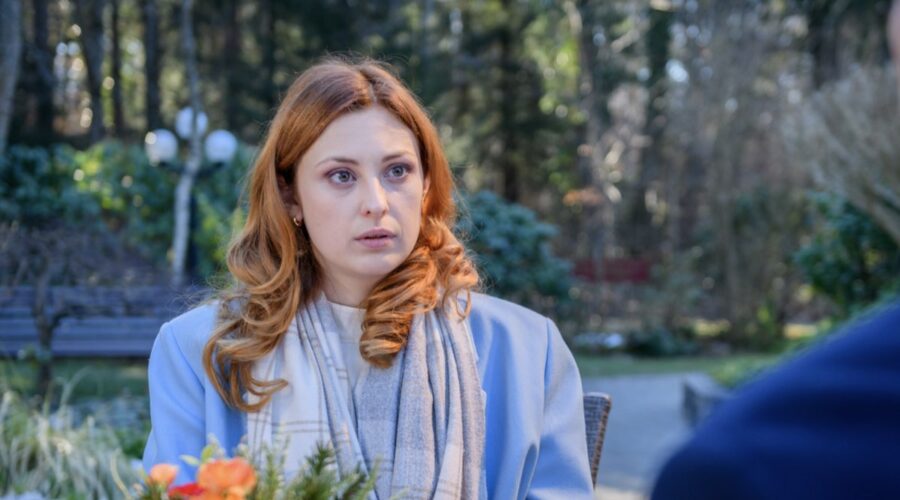 Costanze Von Thalheim in una scena di “Tempesta D'Amore”. Credits: Mediaset.