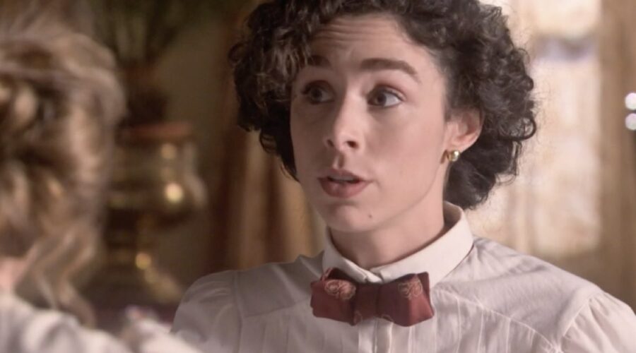 Candela Serrat (Celia Silva Torrealba) in una scena della puntata 84 di