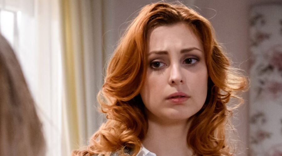 Sophia Schiller nei panni di Constanze in 