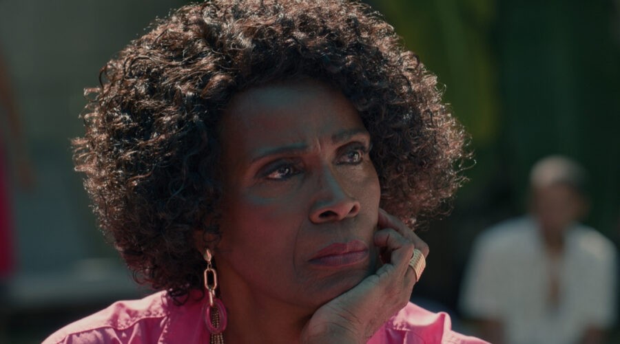 Sweet Magnolias Janet Hubert As Bev In Episode 307 Of Sweet Magnolias. Credits Courtesy Of Netflix