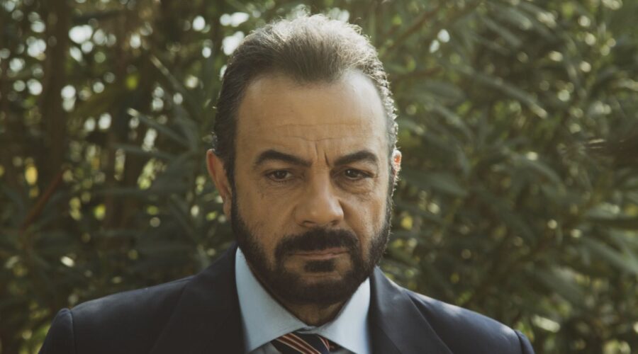 Kerem Alisik (Fekeli) in una scena di “Terra Amara”. Credits: RTI Mediaset.
