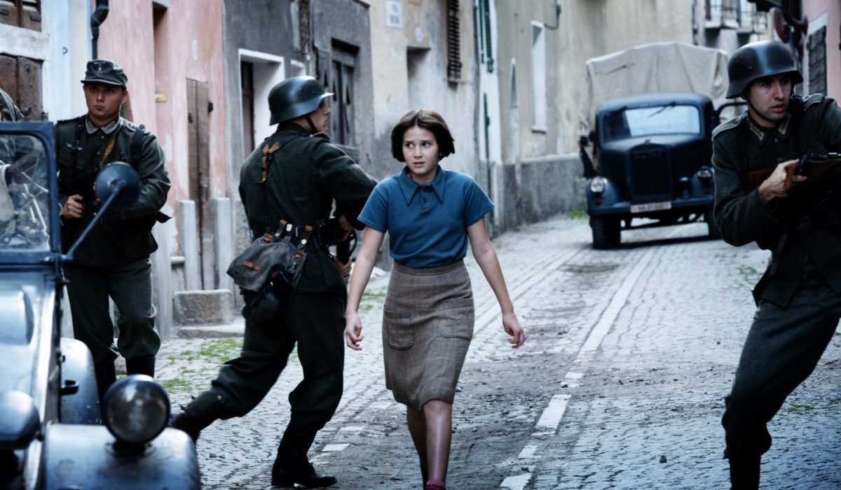 ‎Anna Losano (Marta) in una scena di 