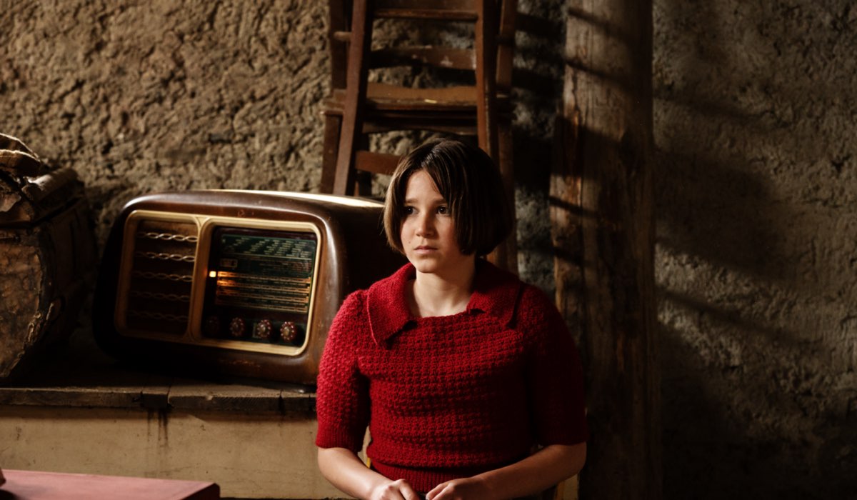 ‎Anna Losano (Marta) in una scena di “Fuochi d'artificio”. Credits: Emanuela Scarpa/Rai.