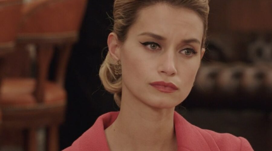 Giulia Arena (Ludovica Brancia di Montalto) in una scena della puntata 116 de 