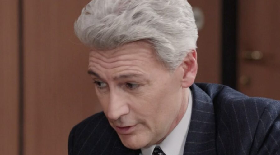 Roberto Farnesi (Umberto Guarnieri) in una scena della puntata 139 de 