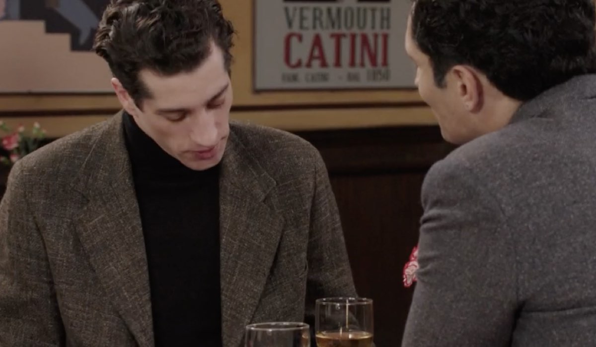 Da sinistra: Moisè Curia (Marco Di Sant'Erasmo) e Alessandro Tersigni (Vittorio Conti) in una scena nella puntata 139 de 