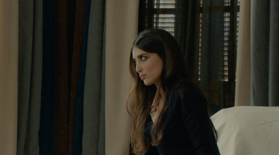 Melike İpek Yalova (Müjgan Hekimoğlu Akkaya) in una scena di 