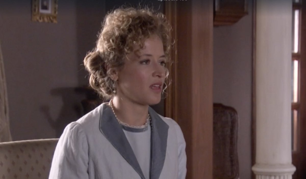 Marta Larralde (Diana Silva Torrealba) in una scena della puntata 100 di 