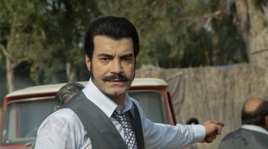 Murat Ünalmis (Demir) in una scena di 