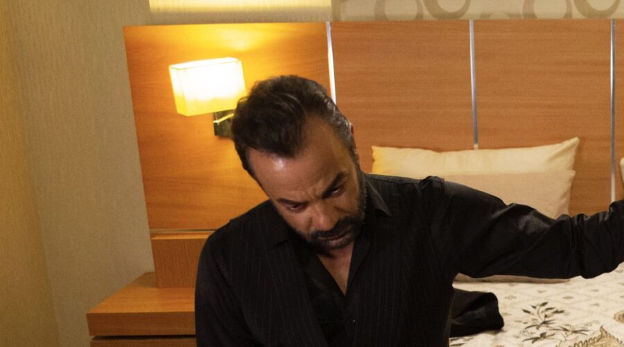 Kerem Alisik (Fekeli) in una scena di 