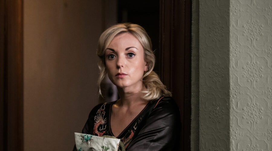Helen George In L'amore E La Vita Credits Sky