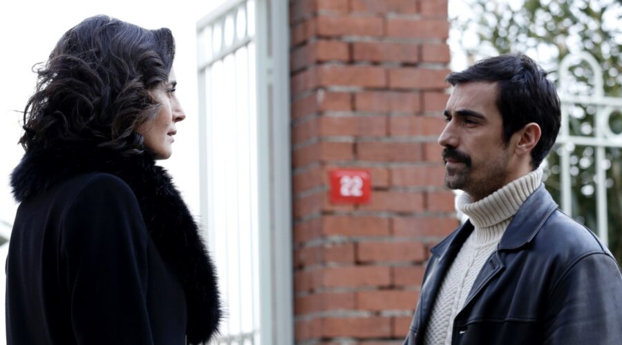 Da sinistra: Senan Kara (Nermin) e Ibrahim Celikkol (Mehdi) in una scena di “My Home My Destiny”. Credits: RTI Mediaset.
