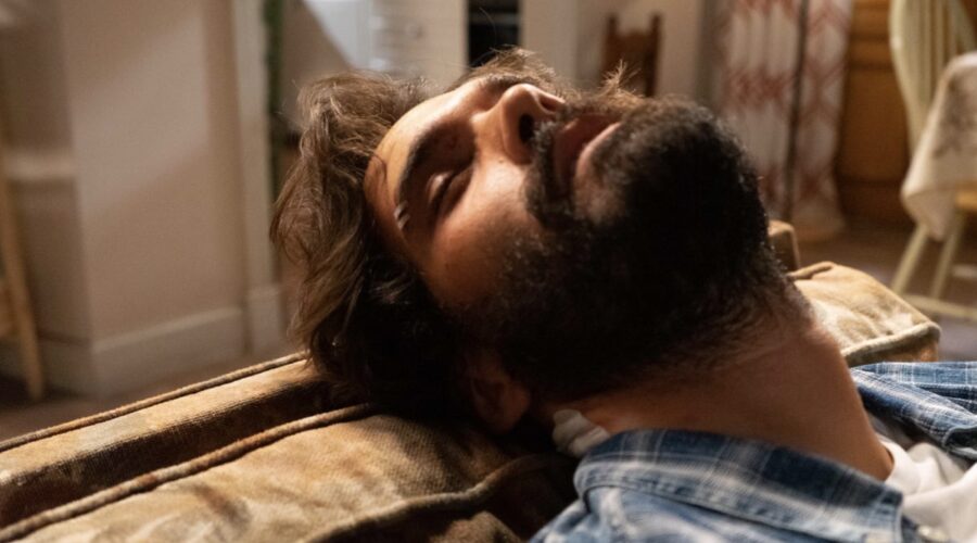 Oliver Ruano (Tirso Noguera) in una scena di “Un altro domani”. Credits: Mediaset