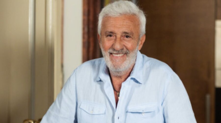 Patrizio Rispo interpreta Raffaele in