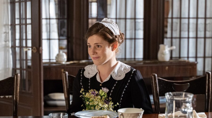 Sara Molina (Maria Fernandez) in una scena de “La Promessa”. Credits: RTI Mediaset.