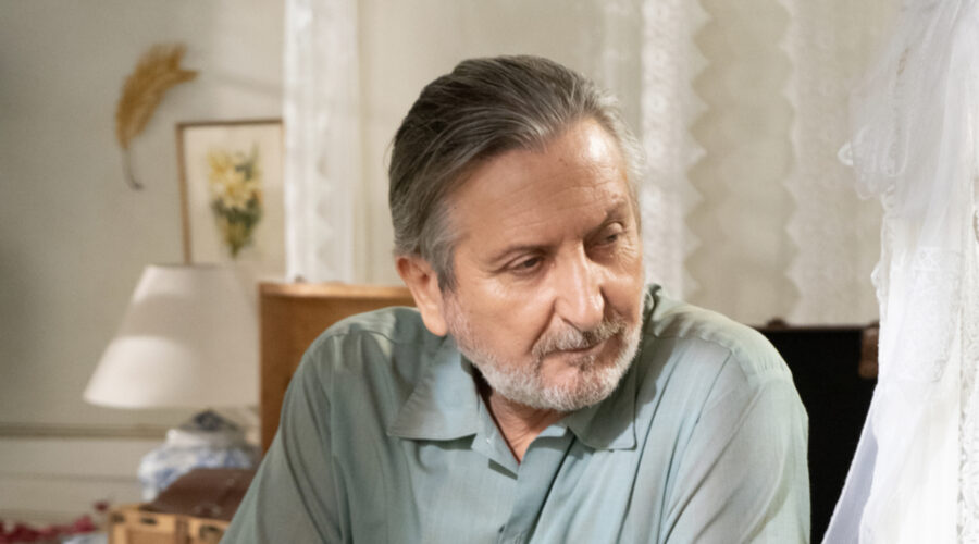 Sebastián Haro (Francisco) in una scena di “Un altro domani”. Credits: Mediaset