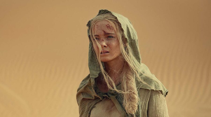 Freya Allan (Cirilla) in una scena di