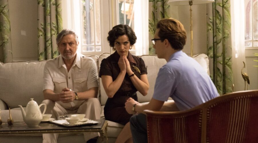 Da sinistra: Sebastián Haro (Francisco), Silvia Acosta (Patricia) e Iván Lapadula (Ángel) in una scena del finale di “Un altro domani”. Credits: RTI Mediaset.