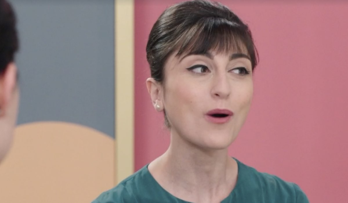 Elisa Cheli (Paola Galletti in Cecchi) in una scena della puntata 2 de 