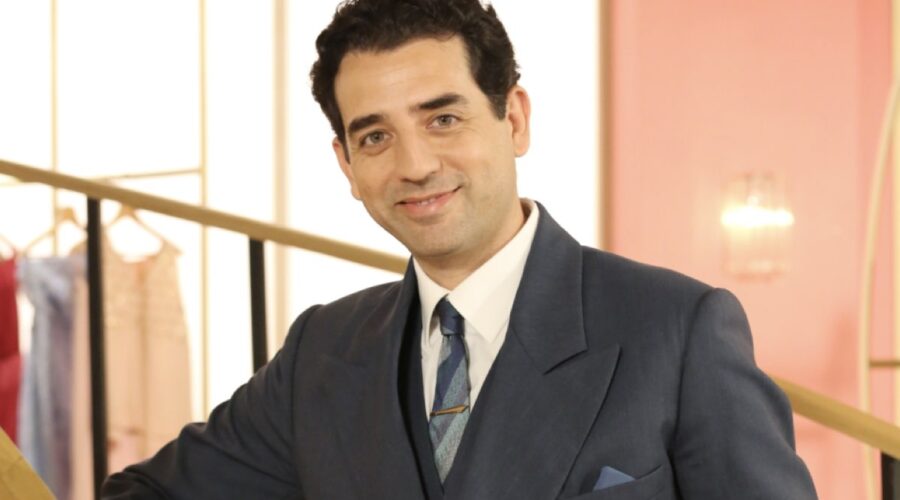 Luca Ferrante (Gianlorenzo Botteri) in un posato per 