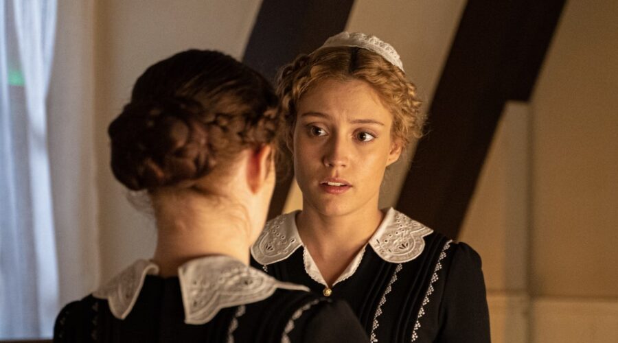 Ana Garces (Jana Exposito) in una scena de “La Promessa”. Credits: RTI Mediaset.