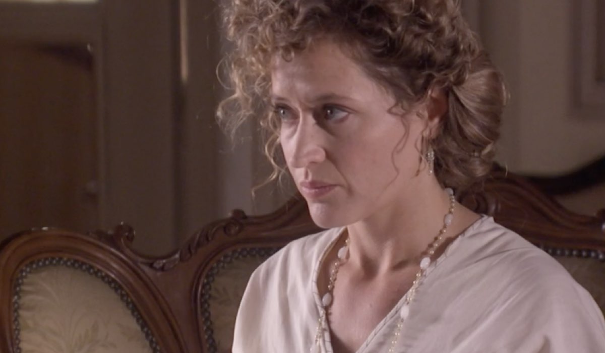 Marta Larralde (Diana Silva Torrealba) in una scena della puntata 100 di ”Sei Sorelle”. Credits: Rai.