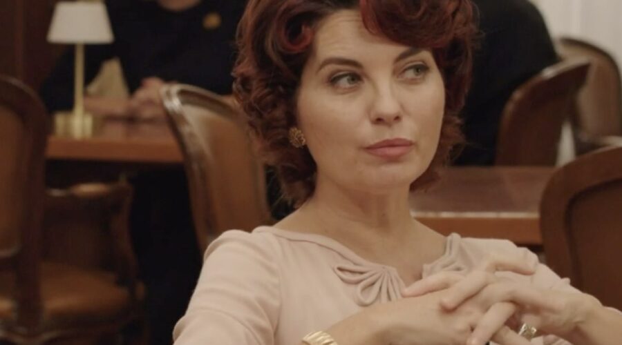 Vanessa Gravina (Adelaide Di Sant'Erasmo) in una scena della puntata 110 de 