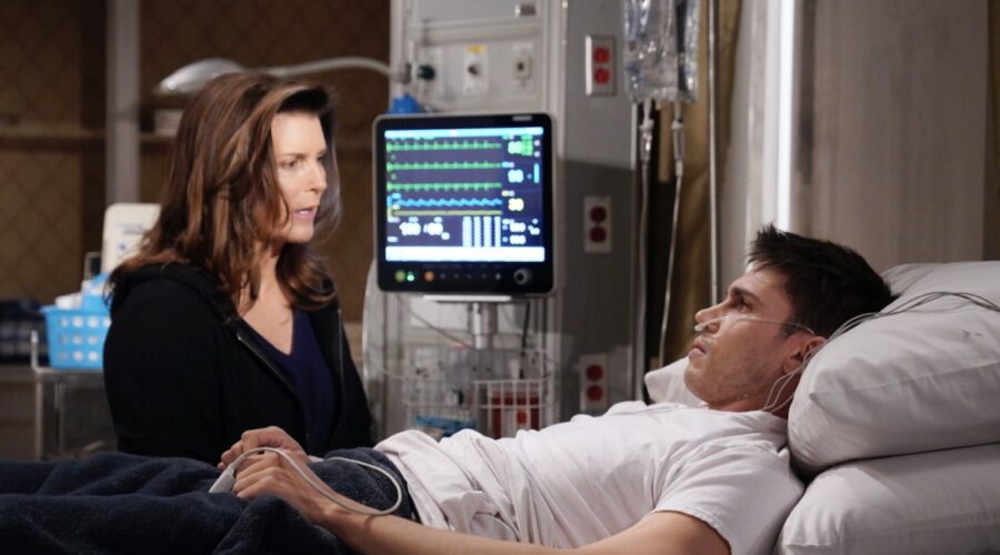 Da sinistra: Kimberlin Brown (Sheila Carter) e Tanner Novlan (John 'Finn' Finnegan) in una scena di “Beautiful”. Credits: BBL Distribution/RTI Mediaset.