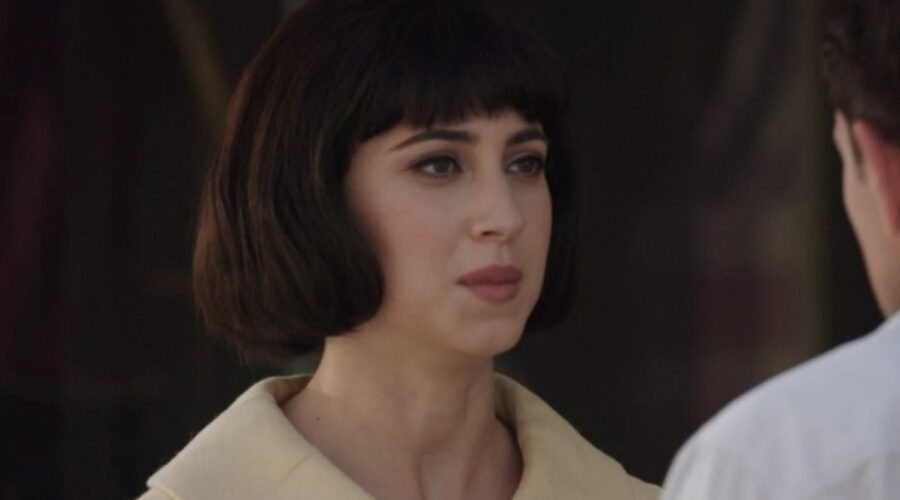 Clara Danese (Elvira Gallo) in una scena della puntata 2 de 