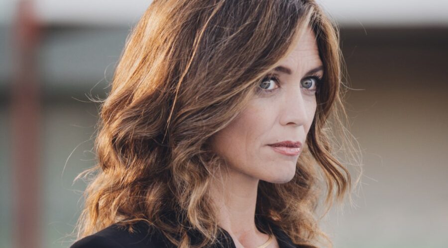 Francesca Cavallin (Sofia Calabresi) in una scena de