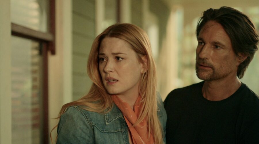 Alexandra Breckenridge (Mel Monroe) e Martin Henderson (Jack Sheridan) in