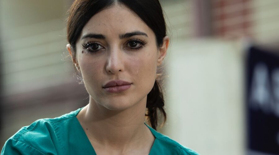 Melike İpek Yalova (Müjgan Hekimoğlu Akkaya) in una scena di
