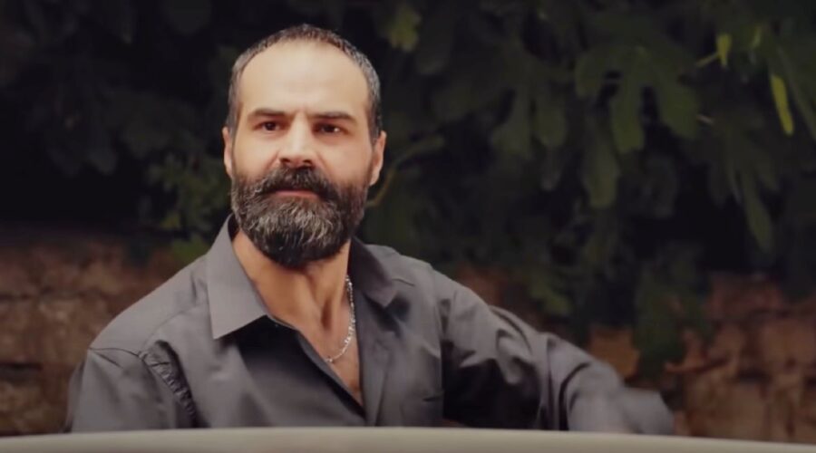 Serhat, l'ex marito di Benal, in una scena di “My Home My Destiny”. Credits: Cattura schermo/Youtube canale ufficiale.