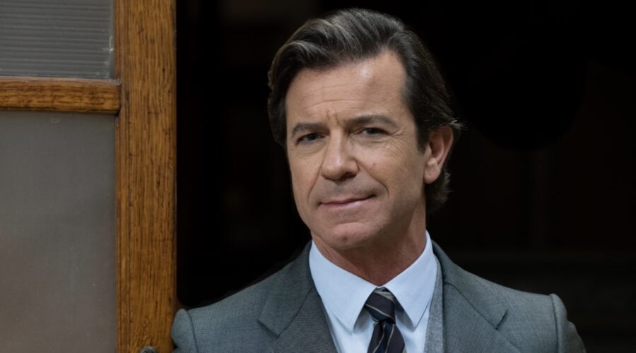 Paolo Conticini interpreta Andrea Foschini in