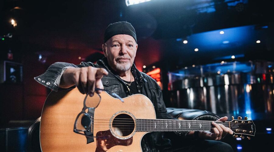 Vasco Rossi in una scena di