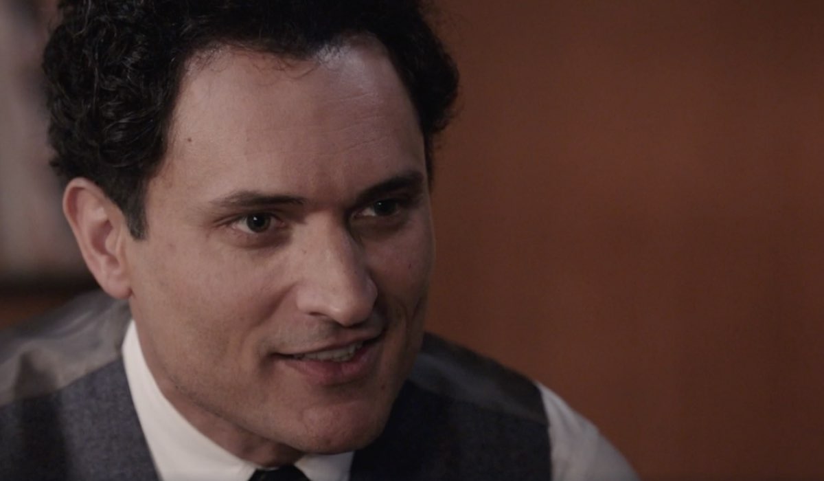 Alessandro Tersigni (Vittorio Conti) in una scena della puntata 2 de 