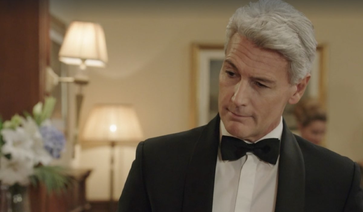 Roberto Farnesi (Umberto Guarnieri) in una scena della puntata 116 de 