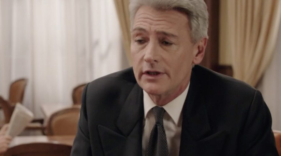 Roberto Farnesi (Umberto Guarnieri) in una scena della puntata 128 de 