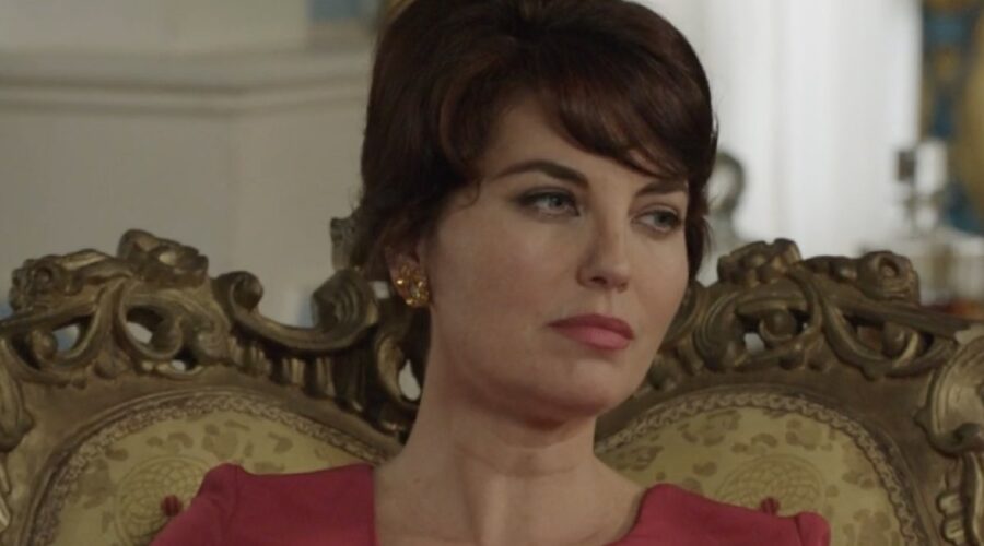 Vanessa Gravina (Adelaide Di Sant'Erasmo) in una scena della puntata 2 de 