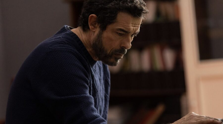 Alessandro Gassmann (Giuseppe Lojacono) in una scena de