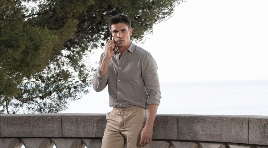 Tanner Novlan (John 'Finn' Finnegan) in “Beautiful”. Credits: BBL Distribution/Twitter.