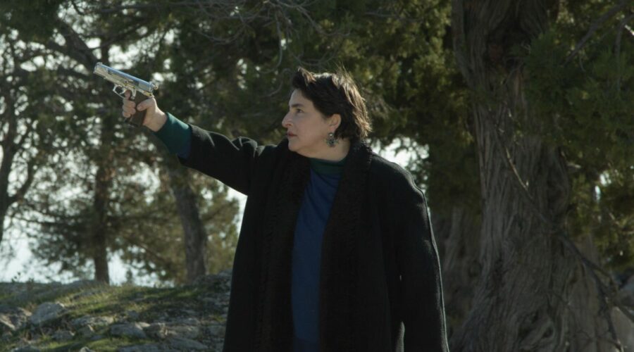 Esra Dermancıoğlu (Behice Hekimoğlu) in una scena di