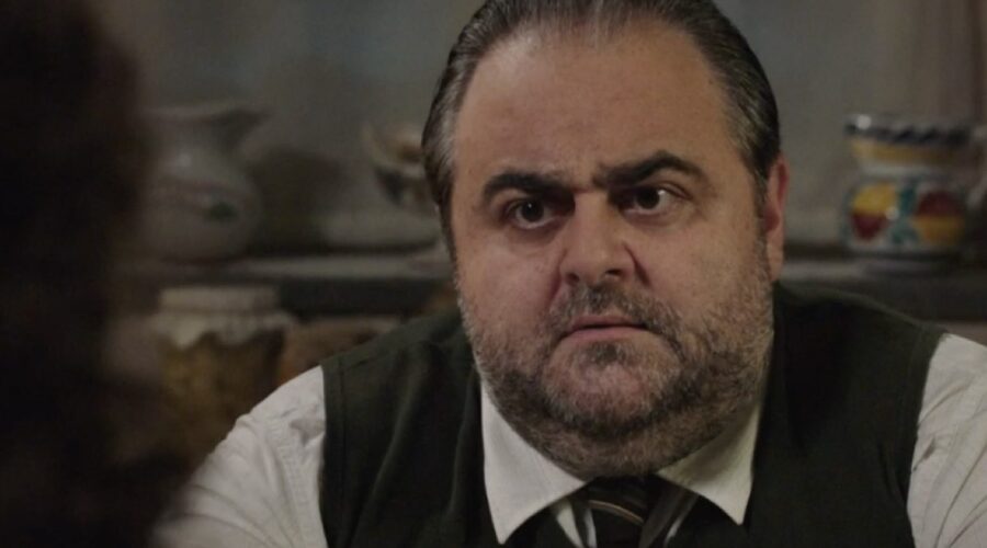 Massimo Cagnina (Ciro Puglisi) in una scena della puntata 22 de 